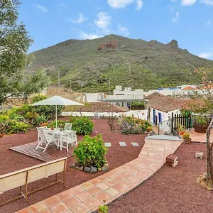 https://casa-fina.tenerifehoteles.net